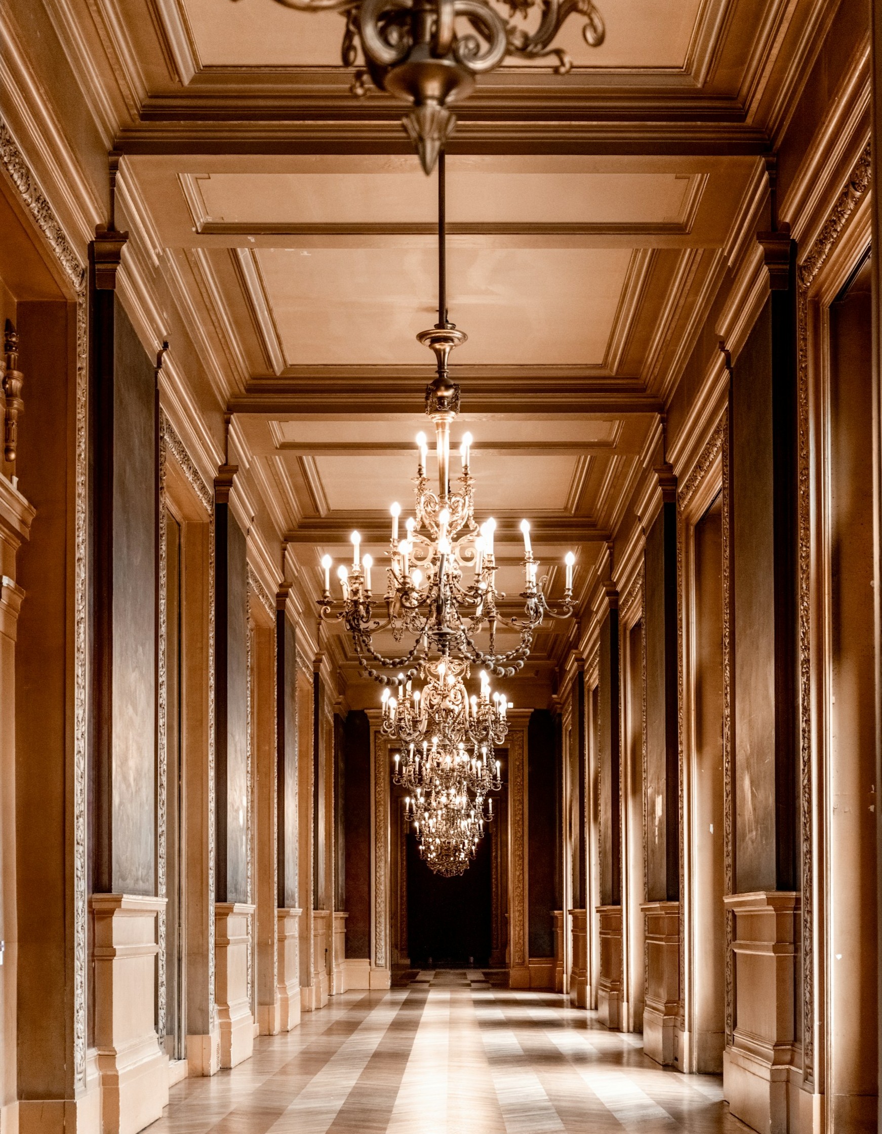 Beautiful,Spanish,Style,Luxury,Mansion,Residential,Home,With,A,Privacy